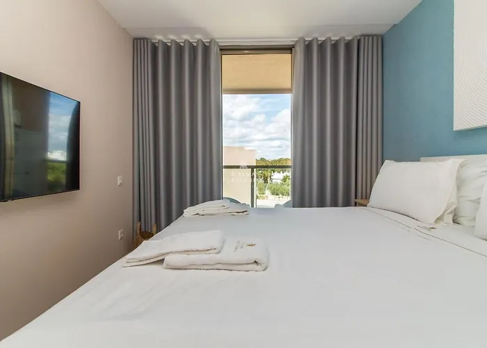 Herdade Dos Salgados - Dalma Pateo アパート